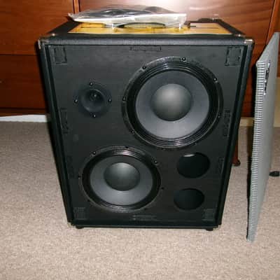 Fender Rumble 500 V3 500-Watt 2x10" Bass Combo 2015 - Present - Black image 7