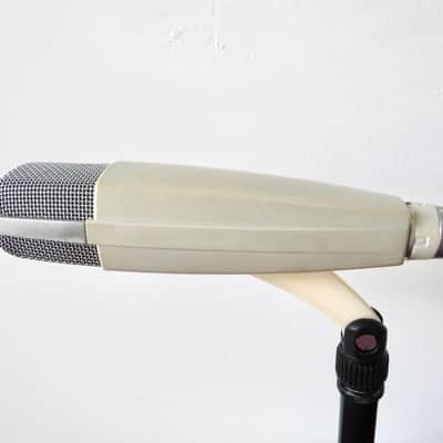 Sennheiser MD 421-N Cardioid Dynamic Microphone image 3