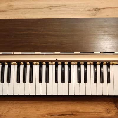 Bontempi Electric Chord Organ 60s image 4