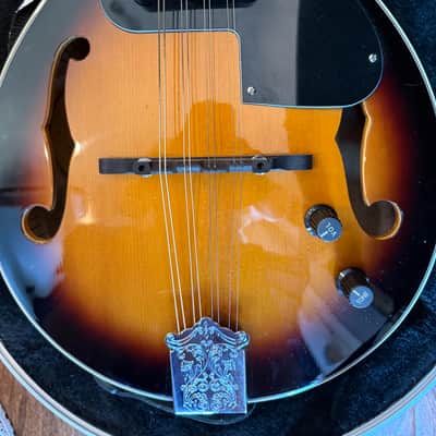 Fender FM52E Mandolin 2010s - Sunburst image 9