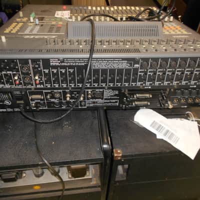 Yamaha 02r Digital Mixing Console, W/roadcase - 2004 - Grey image 6