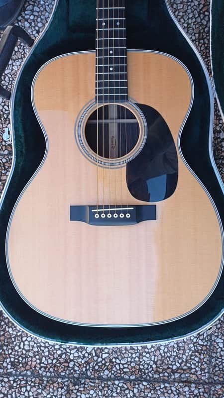 Martin 000-28 image 1