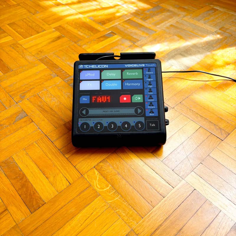 TC Helicon VoiceLive Touch Vocal Harmony and Multi-Effects Processor with original power supply! image 1