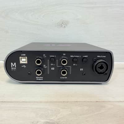 Avid MBox 3 Mini USB Audio Interface 2010s - Silver / Black image 3