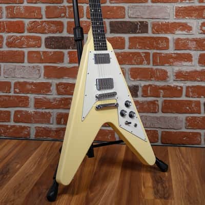 Gibson ’67 Flying V Reissue Classic White 2006 w/TSA Hardshell Case image 3