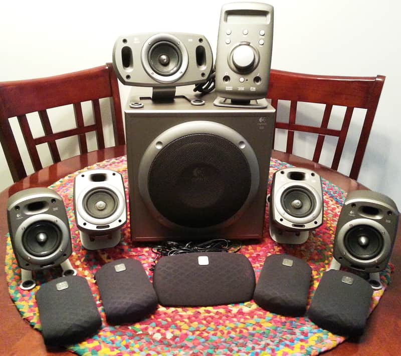 Logitech Z-680 THX Certified 5.1 Surround Sound System **LOUD & CLEAR** image 1