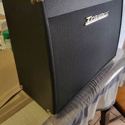Traynor YCV50B Custom Valve 50-Watt 1x12" Guitar Combo image 9