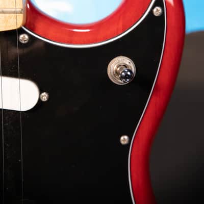 Fender DuoSonic - Red image 13