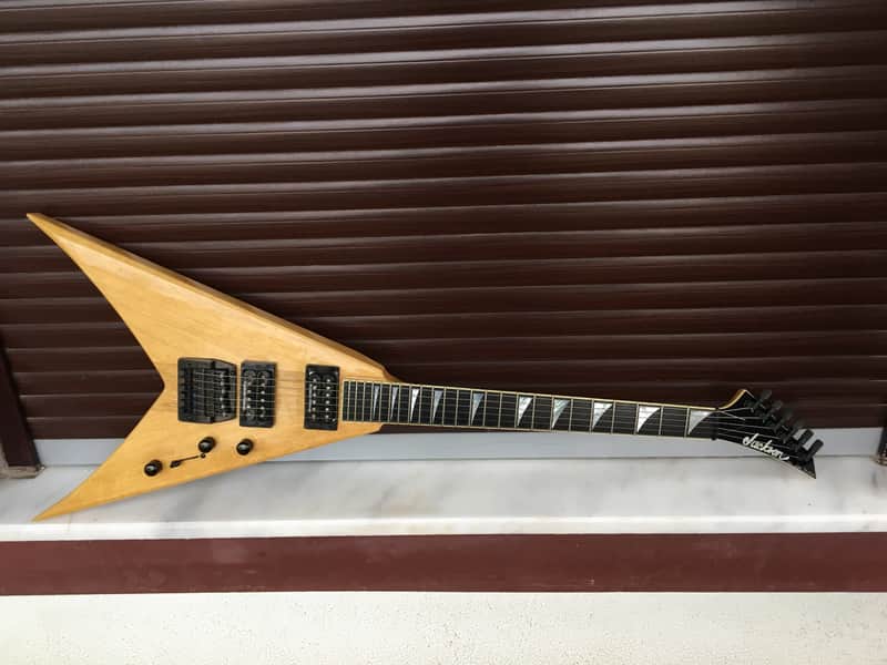 Jackson KV1 Dave Mustaine Korina 90s Megadeth Natural King V image 1
