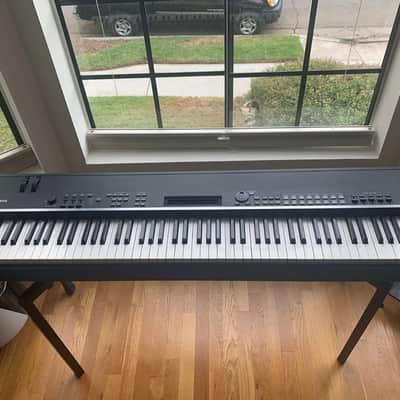 Yamaha CP4 Wooden Key Stage Piano 2010s - Black image 1