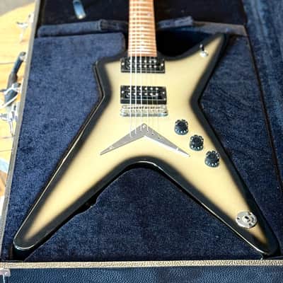 Dean USA ML 1000 2011 - Silverburst image 4