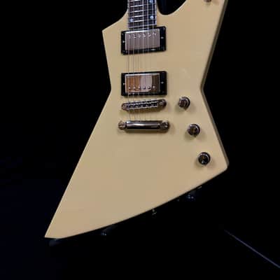 Harcom Guitars Arcturus Hubbard White Custom Shop, Boutique Kelly, Explorer, Warrior image 6