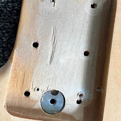 G&L Fullerton L-2500 left handed lefty bass body USA base coat image 3