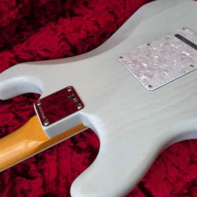 Fender Kenny Wayne Shepherd Signature Stratocaster 2020 - Present - Transparent Faded Sonic Blue image 5