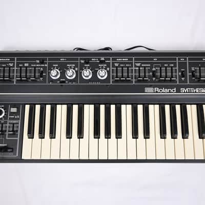 Roland SH-2 *Near mint with hard case & serviced* image 2