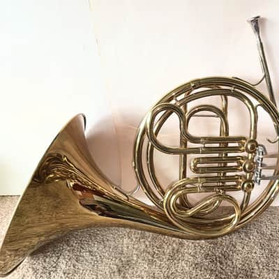 CONN 14D Single French Horn "F" W/ Original Conn Hardcase PLAYER image 2