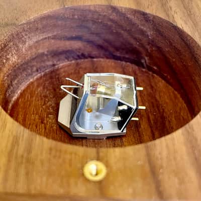 Rega Apheta 2 Low Output MC Phono Cartridge, Anodized aluminum body, Vital profile nude diamond Stylus on Aluminum Cantilever image 6