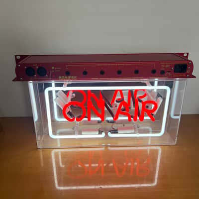 Sonifex RB-HD6 - 6 Way Stereo Headphone Distribution Amplifier - Used image 6