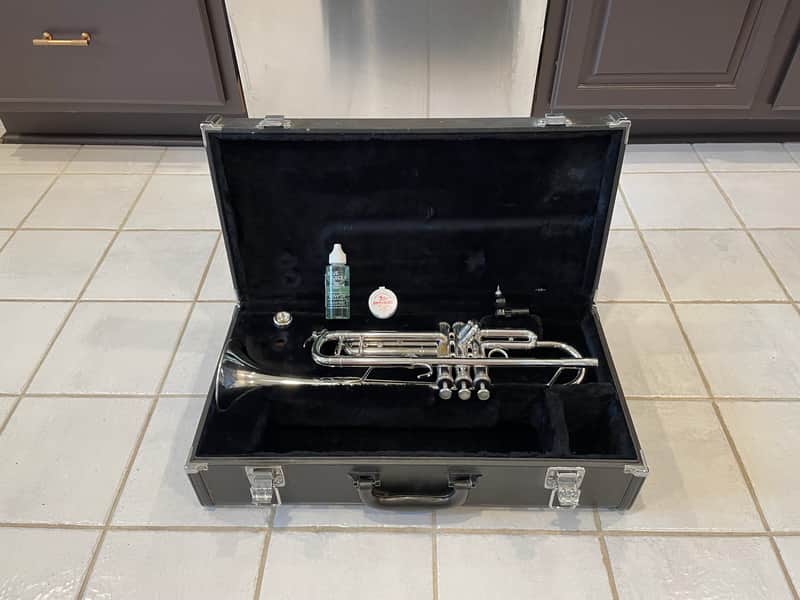 Serviced Yamaha YTR-8335 Xeno Trumpet (Ready to Play) - Excellent Condition - Plays Like a Dream! image 1