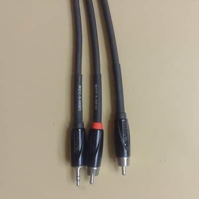 Roland RCC-5-352R Black Series 3.5mm TRS to Dual RCA Stereo Interconnect - 5' 2010s - Black