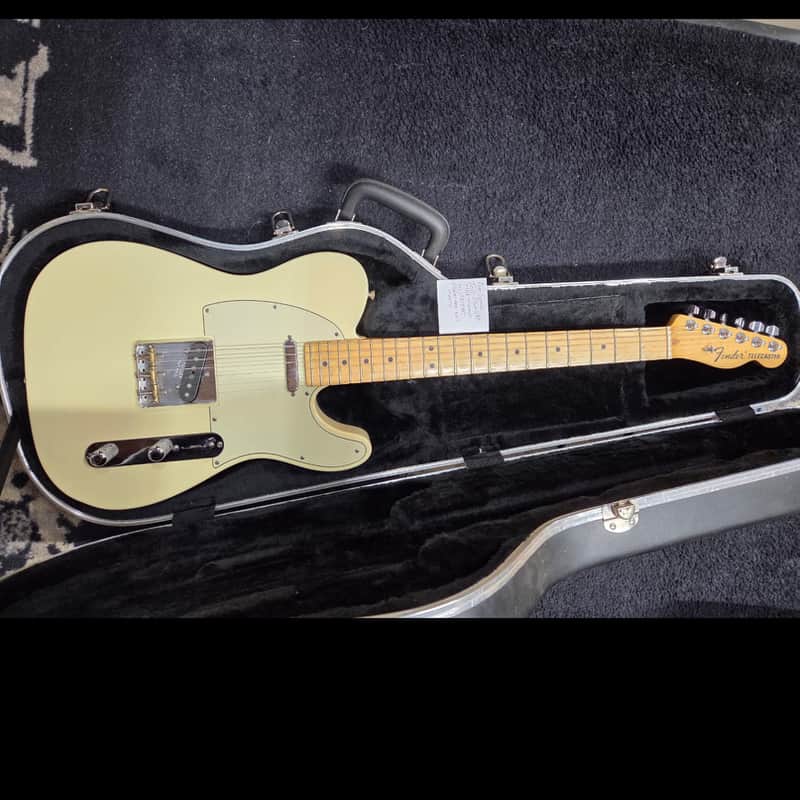 Fender American Special Telecaster with Maple Fretboard 2010 - 2018 - Olympic White