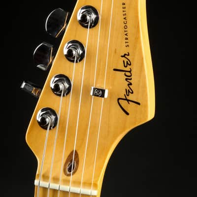 Fender American Ultra Stratocaster, Maple - Ultraburst/NOS image 7
