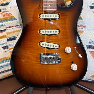 Godin Progression 2009 - Maple Sunburst image 1