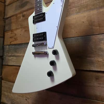 Gibson USA 70's Explorer - Classic White w/Case image 5