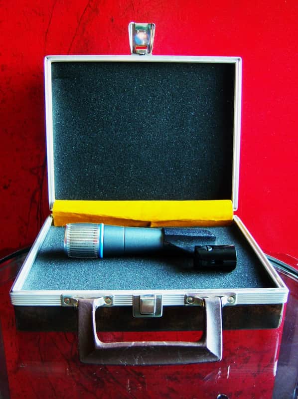 Vintage 1980's Shure BETA 57 Supercardioid Dynamic Microphone Low Z w accessories SM57 Beta 57A # 3 image 1