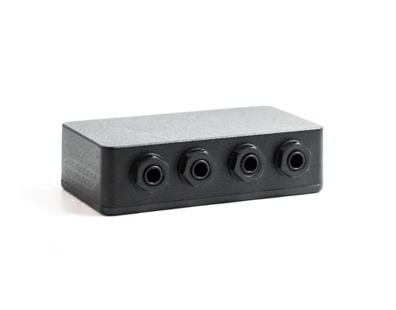 AMERICAN LOOPERS 4 Way ISOLATED Junction Box (All TRS Stereo Jacks) Pedalboard Patch Bay image 1