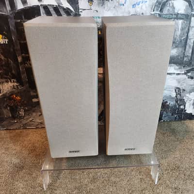 Onkyo Onkyo SKF-150F  compact, 3-way bookshelf/front-channel speakers 90s  - Grey image 1
