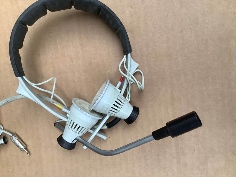 Sennheiser HMD 414 HD 414 headset mic microphone headphones vintage image 1