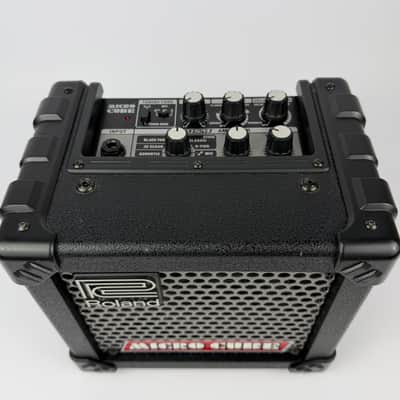 Roland Micro Cube 2-Watt 1x5" Guitar Combo 2004 - 2014 - Black image 2