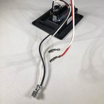 Single Polk Audio T15 RE1010-3 2-way speaker Single Polk Audio RE1010-3 2-way speaker crossover. Tested Working. image 3
