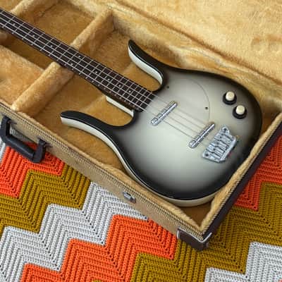 Danelectro Longhorn Shortscale Bass - 1990’s Early Reissue! - Original and Rare Tweed Case! - Beautiful Bass in Great Condition! - image 4