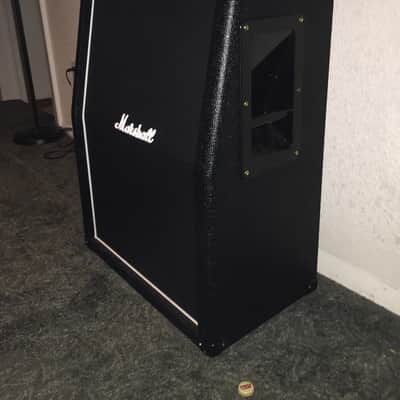 Marshall 2x12 Vertical Slant Cabinet image 3