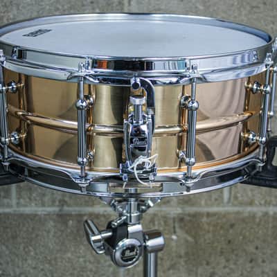 Pearl 5.5" x 14" Pearl Bronze Sensitone Snare Drum with Tube Lugs - Early 2000's image 8