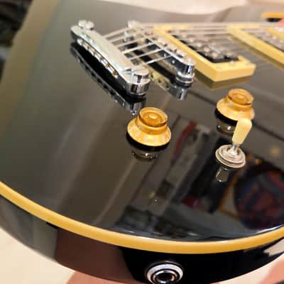 Silvertone SPN-5 Electric Guitar with Gig Bag image 5