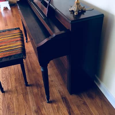 H. W. Perlman Spinet Upright Piano 1951-1954 Honey Brown Bild 1