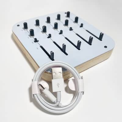 OVUM analog sound explorer drone synth image 4