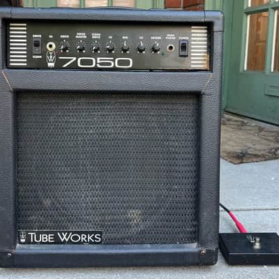 1998 TubeWorks 7050 Solid State Combo Guitar Amp *RARE* Designed by BK Butler)(LOUD, Built-in Distortion & Reverb, 2 Channels: Clean/Dirty image 3