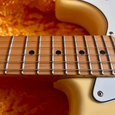 Fender Stratocaster 2020 - Butter Cream Yellow image 9