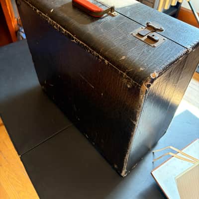 Francini Piano Accordion 1950s - Pearl finish image 9