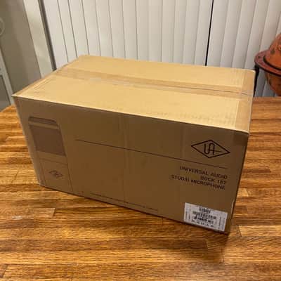 Universal Audio Bock 187 Large Diaphragm Cardioid Condenser Microphone imagen 10