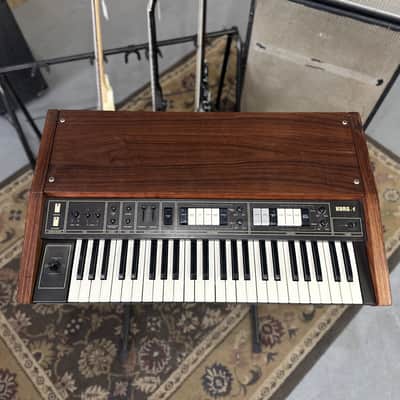 Korg Lambda ES-50 Polyphonic Ensemble Stereo Synthesizer