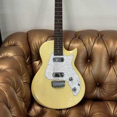 Taylor SB1-X Solidbody Classic with Top-Load Bridge 2007 - 2014 - Trans White image 2