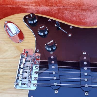 Fender Stratocaster Left-Handed (1977) image 4