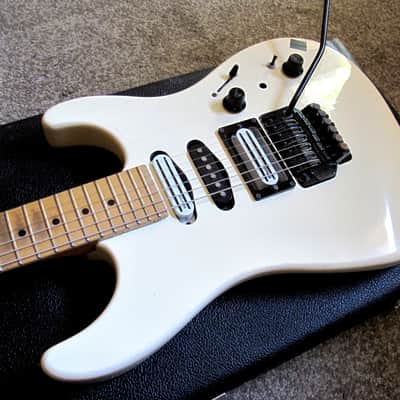 Up to 07/07! Fender HM Strat 1988 Original /Greg Howe,Introspection Mode/ +Case!FREE shipping in EU! image 11