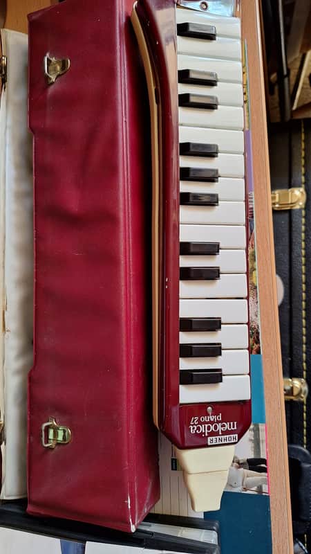 Hohner melodica piano 27