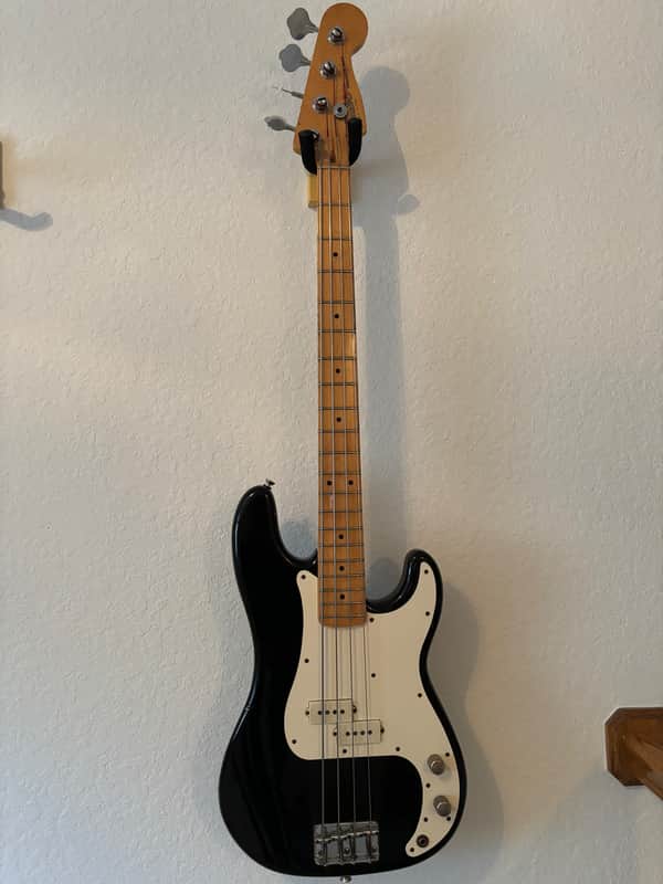 1982 Fender Precision Bass image 1